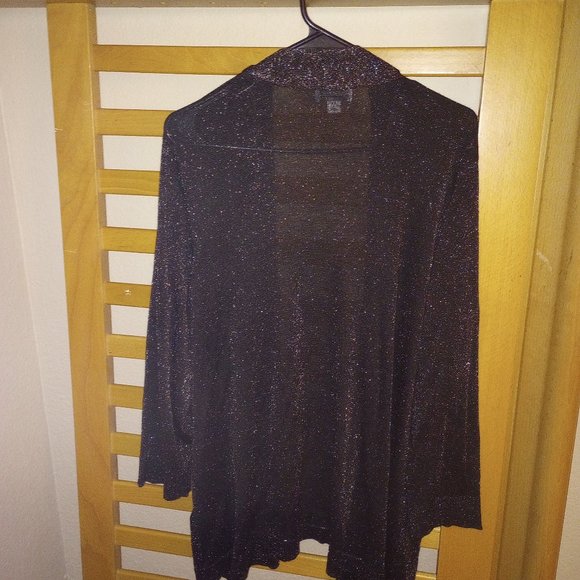 Sweater - Picture 1 of 2